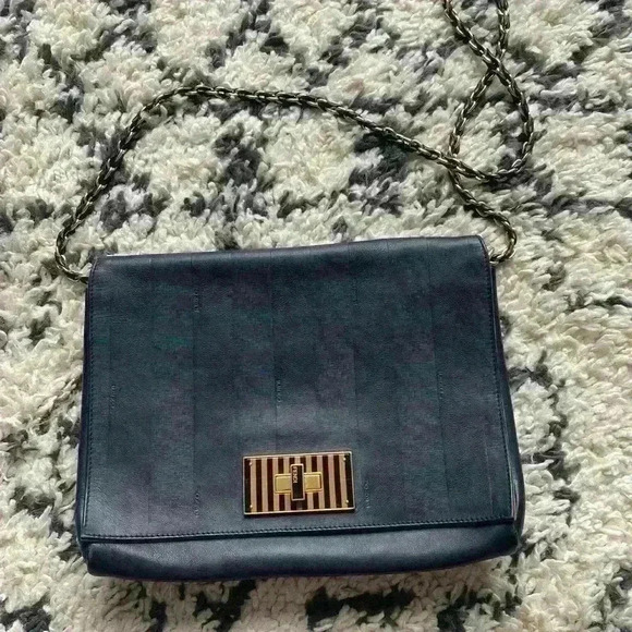 Fendi crossbody/shoulder leather bag, authentic, gold hardware - Picture 15 of 17